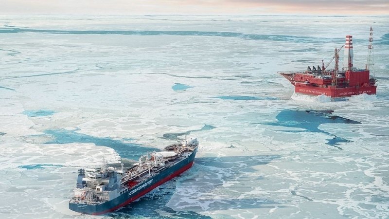 Российско-китайский альянс в Арктике вызвал гнев в США и страх в Канаде