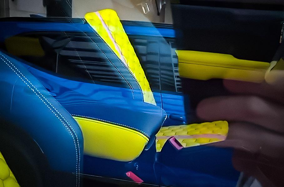 Посмотрите на розовый Rezvani Tank с лимонным салоном Посмотрите на розовый Rezvani Tank с лимонным салоном Новости