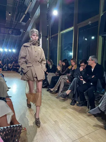 Егор Крид, Мария Миногарова, Елизавета Базыкина, Владислав Лисовец посетили показ Ruban Оксана, Базыкина, Московской, недели, RubanПоказ, рамках, Наталья, эксвозлюбленная, вышла, платье, свадебном, Ахмадуллиной, подиум, Solangel, Алёны, брендов, показы, состоялись, РубанРанее, Григория