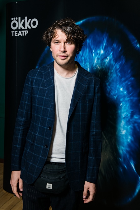 UFO: Аглая Тарасова, Евгений Цыганов, Ирина Безрукова и другие на премьере постановки Ивана Вырыпаева Звезды,Новости о звездах