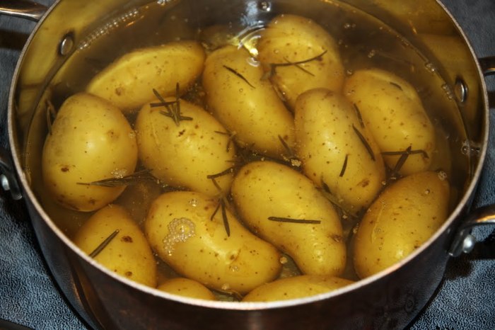 Что делать, чтобы картофель не темнел после варки