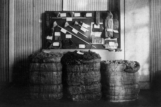 Выставка изделий советского ширпотреба в 1941 году Выставка изделий советского ширпотреба в 1941 году