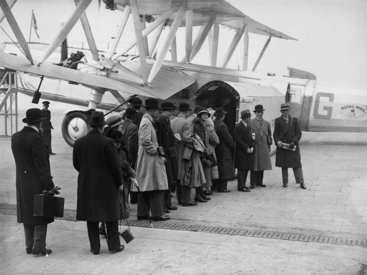 Полеты тогда и сейчас: как менялись авиапутешествия на протяжении десятилетий