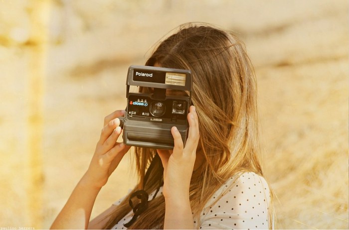 Как изобрели полароид с мгновенными фотографиями