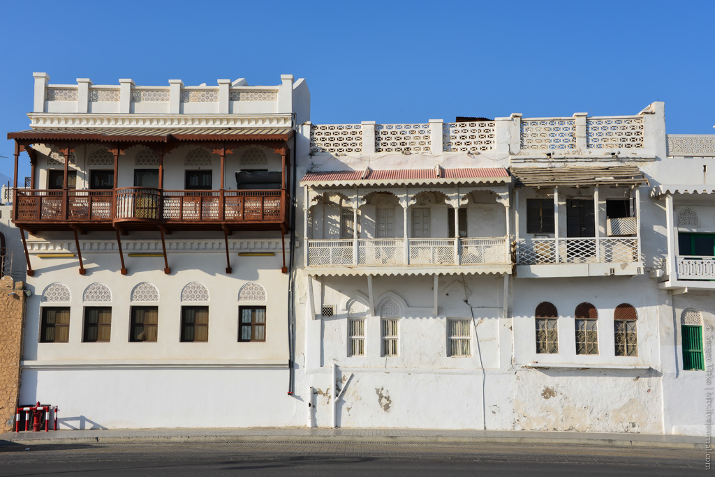 Как сегодня живется народу  в стране абсолютной монархии ? абсолютная монархия