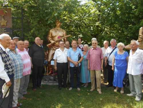 Подвиг пограничников и спасение памятника им в Луцке