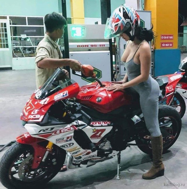 Сегодня – день рождения первого мотоцикла  Марки и модели,мотоциклы,юмор