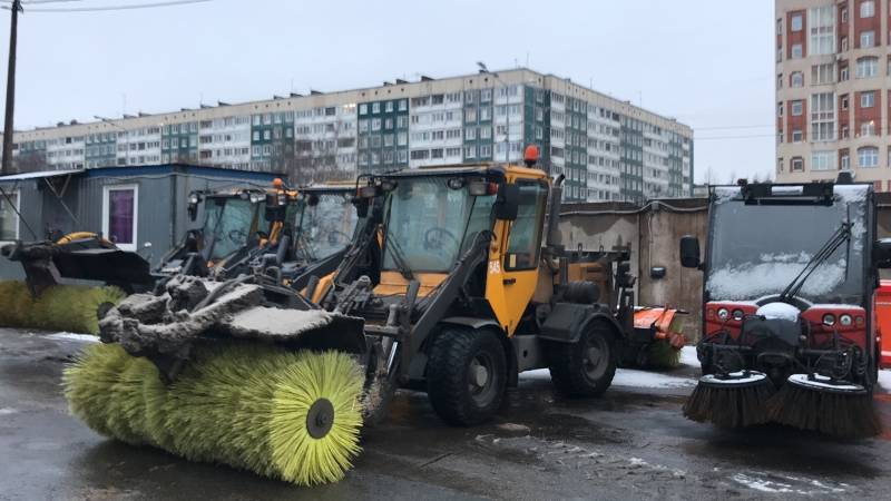 Слабые трубы и ветхий асфальт: почему Петербург сотрясают коммунальные катаклизмы