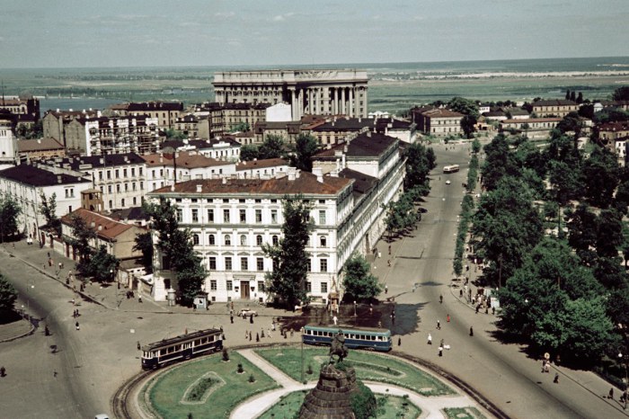 Панорама Киева в объективе известного фотографа Семёна Фридлянда в 1961 году. 