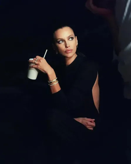 Ирина Шейк стала лицом новой коллекции ювелирного бренда ШейкИрина, Ирина, бренда, лицом, голливудского, отношений, четырёх, после, рассталась, Купера, Брэдли, актёра, воспитывает, восьмилетнюю, сейчас, РоссииНапомним, снимки, архивные, редкие, показала