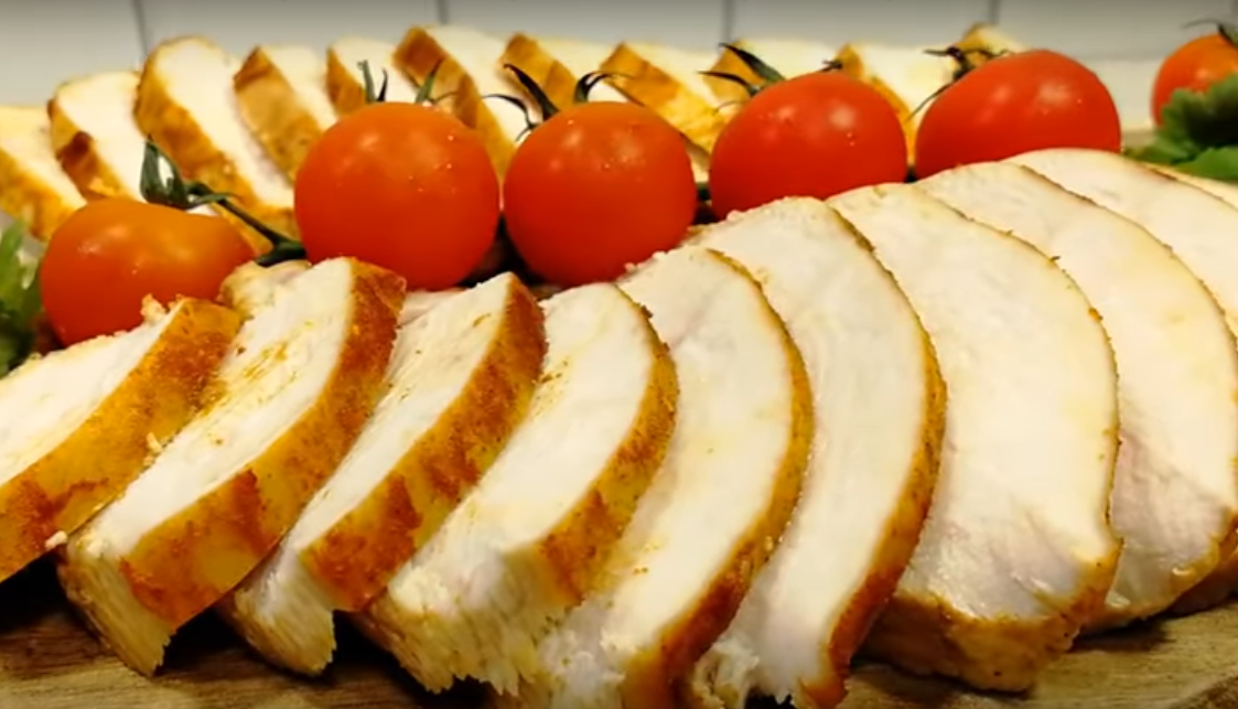 Очень вкусная куриная грудка к завтраку или для перекуса
