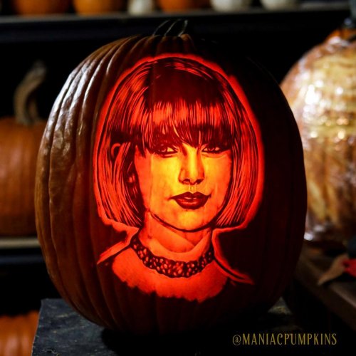 19 крутых идей для вырезания тыквы на Хэллоуин 19 крутых идей для вырезания тыквы на Хэллоуин