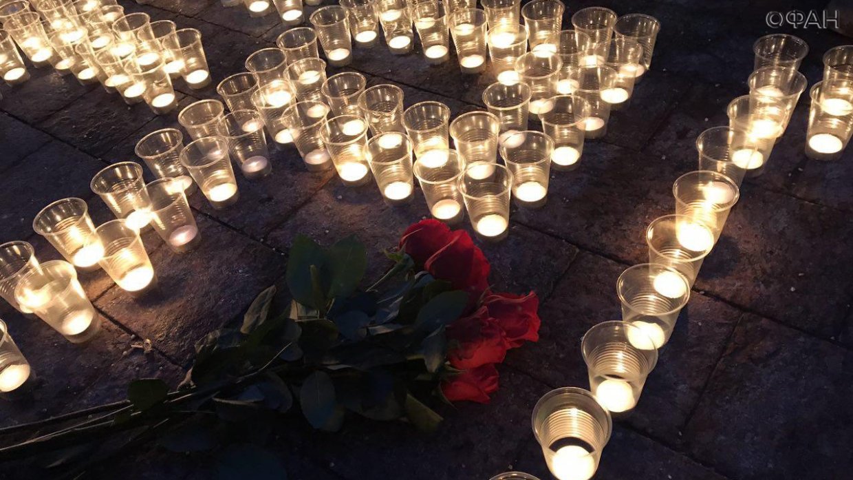 Трагедия в Кемерово: акции памяти по погибшим прошли в десятках городов России