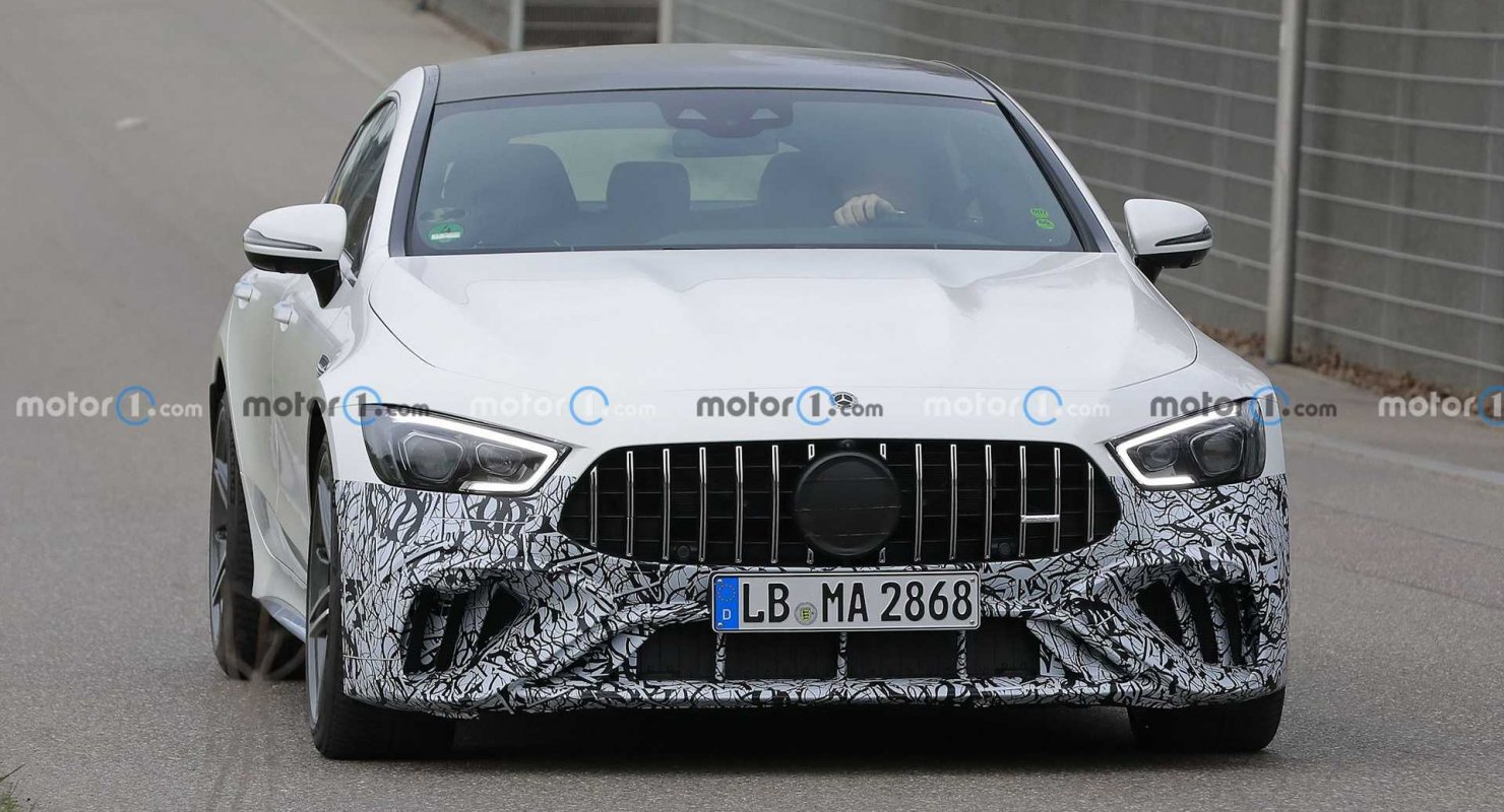 Обновленное 4-дверное купе Mercedes-AMG GT 63 S получит мотор на 630 лошадиных сил