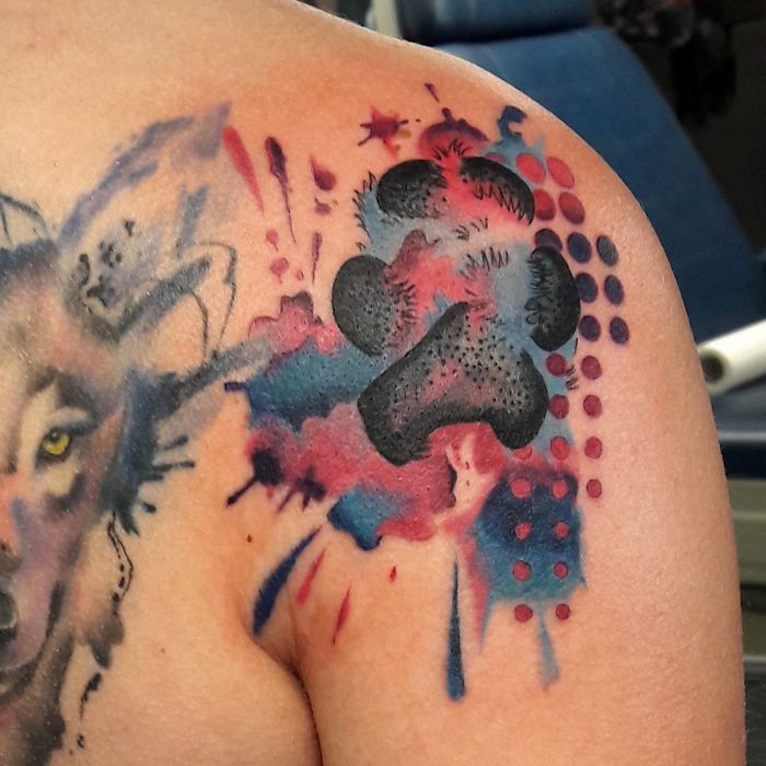 The Paws Of The Dogs Are Being Tattooed On Their Owners And The Result Is Adorable