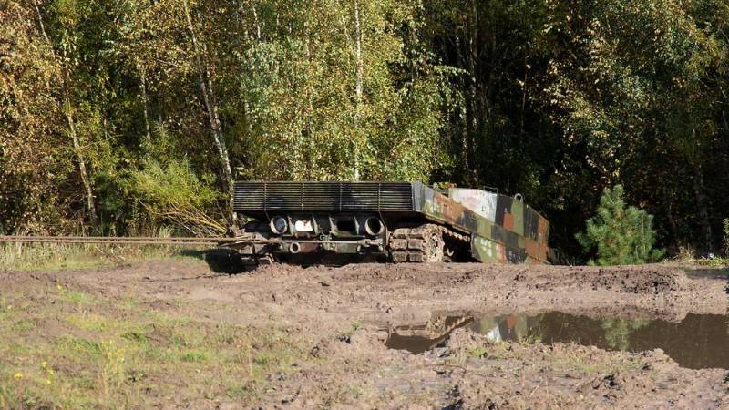 Бронированные ремонтно-эвакуационные машины Bergepanzer 2 для Украины оружие