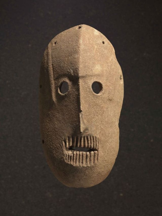 Им 9000 лет, и они чертовски жуткие! Как выглядят самые древние маски в мире интересное,интересные факты,история,паранормальное,увлечения,факты