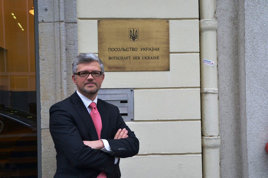 Андрей Мельник, посол Украины в Германии.png