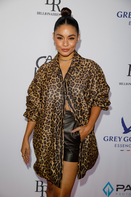 Джулианна Мур с мужем, Эмили Ратажковски, Ванесса Хадженс и другие гости Tribeca Film Festival Звезды,Красная дорожка