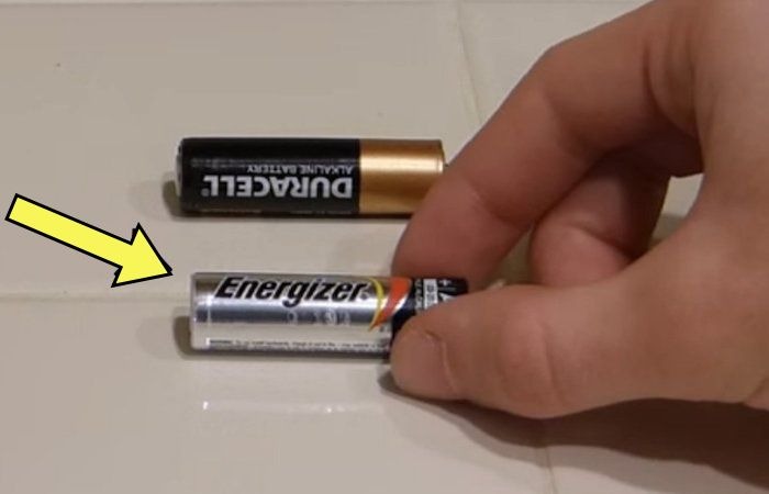 Как быстро отличить действующую батарейку от «севших»