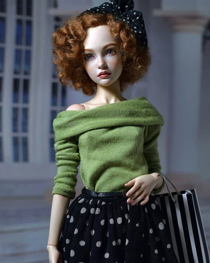  Наталья Лосева, мастерица из Новосибирска,  создает невероятно красивых реалистичных шарнирных  кукол.  Куколки небольшие, всего 36 см, очень изящные и нежные, с разным характером и настроением.-3-6