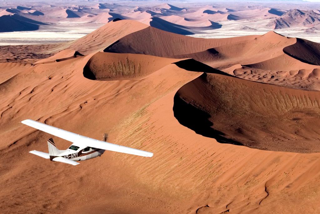 Национальный парк Берег скелетов в Намибии (Skeleton Coast Park)