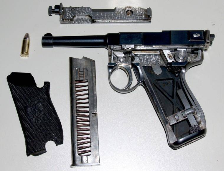 «Неудачники 1910 года»: «итальянский парабеллум» и «итальянский маузер» оружие