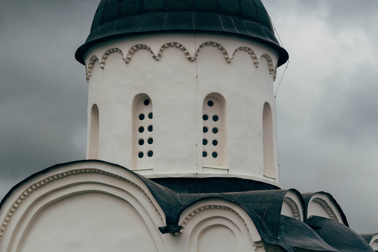 Георгиевская церковь ладога. Церковь Святого Георгия в старой Ладоге. Георгиевская Церковь (Старая Ладога). Георгиевская Церковь в Ладоге. Церковь Святого Георгия в Ладоге 12 век.