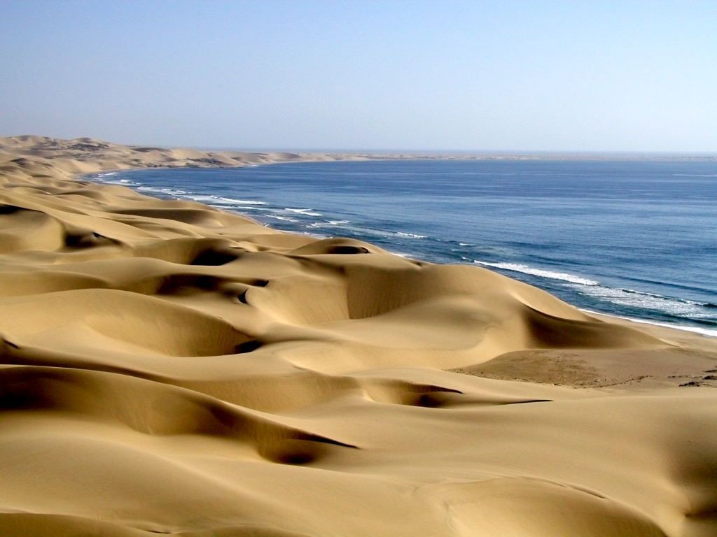 Национальный парк Берег скелетов в Намибии (Skeleton Coast Park)