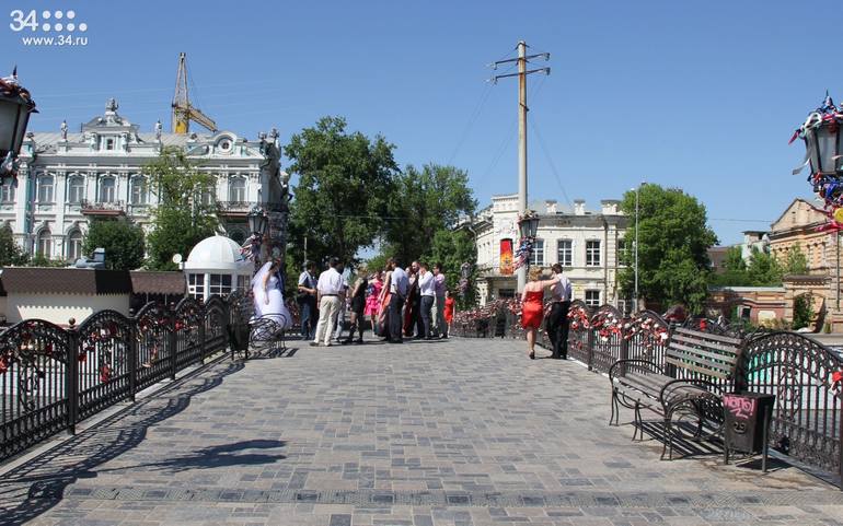 Мост влюбленных в астрахани