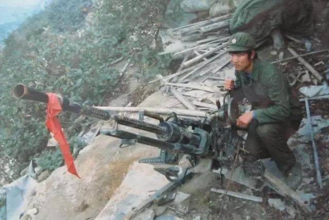 Служба и боевое применение китайских зенитных пулемётных установок в годы холодной войны Служба и боевое применение китайских зенитных пулемётных установок в годы холодной войны россия