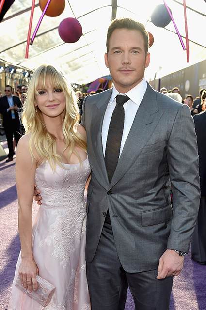 Высокие отношения: Анна Фарис поздравила бывшего мужа Криса Прэтта с помолвкой Высокие отношения: Анна Фарис поздравила бывшего мужа Криса Прэтта с помолвкой звездные пары