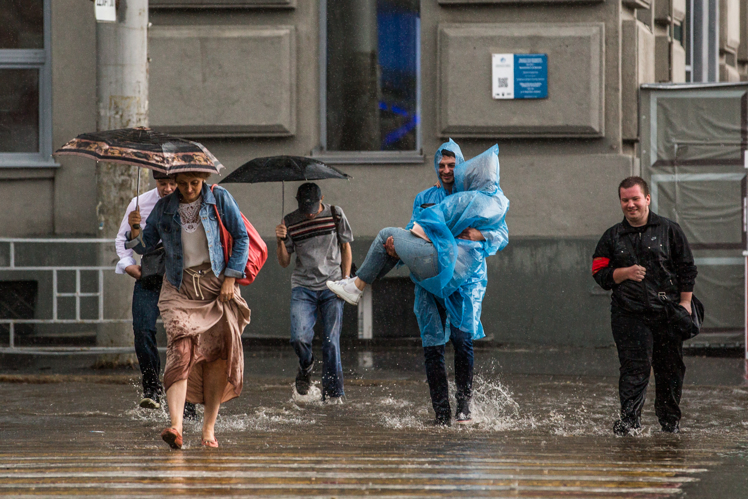 Дождик в Новосибирске. Сейчас идёт дождь. Погода в Прохладном. Сегодня будет дождик. До скольки будет идти дождь сегодня