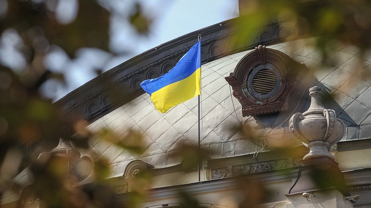 «Киев не знает, чем себя потешить»: в ЕР прокомментировали решение Киева ввести санкции против партии