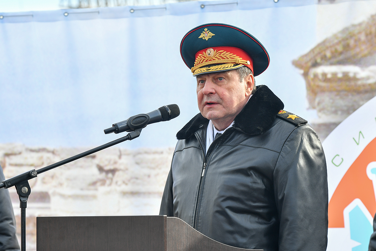 Экс-замминистра обороны Булгаков может лишиться звания Героя России