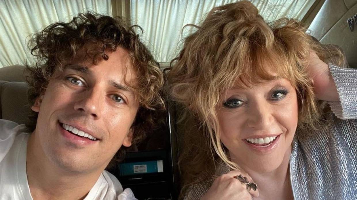 Галкин не удержался от публикации фото стройной Пугачевой в игривом кожаном платье