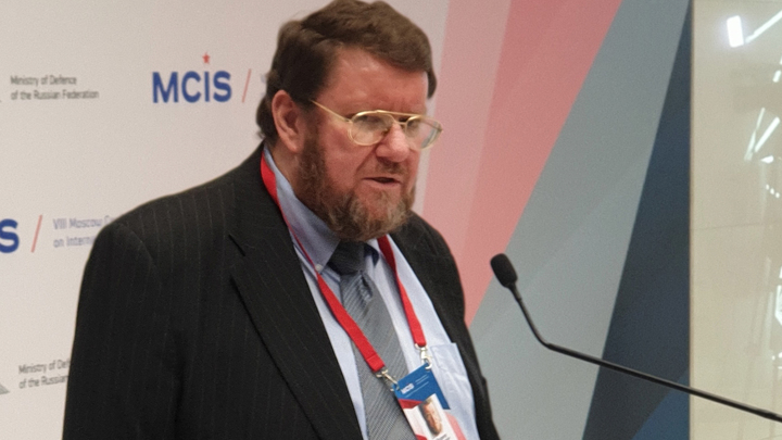 Сатановский предсказал народный бунт по всей России Сатановский предсказал народный бунт по всей России