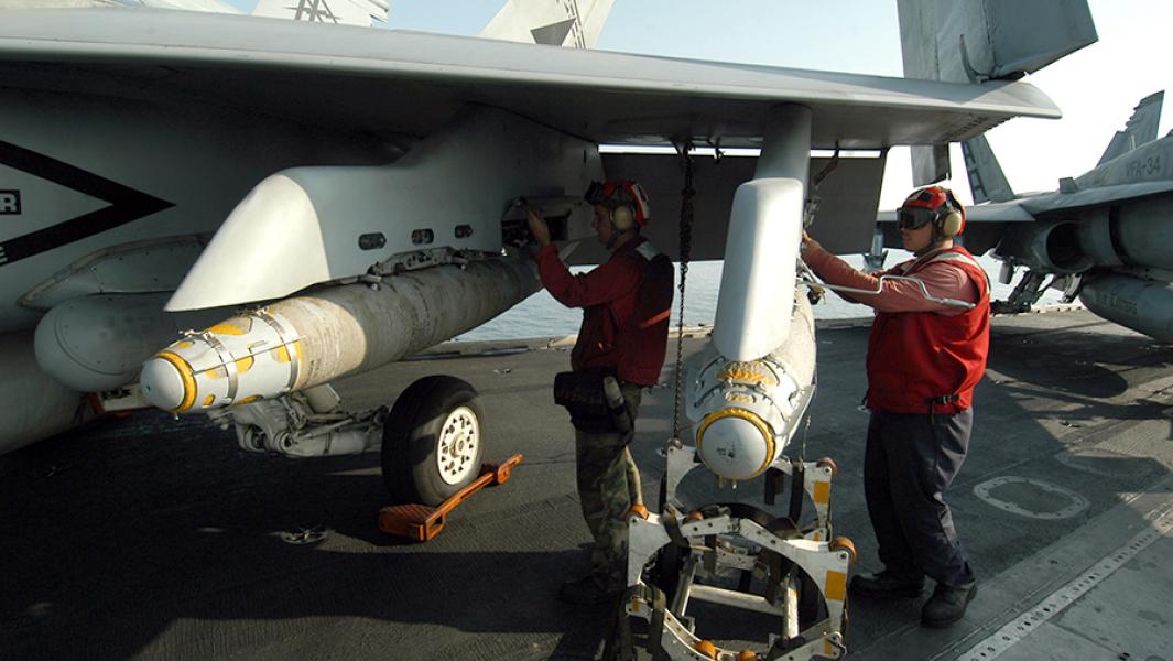  GBU-38    - F/A-18C Hornet
