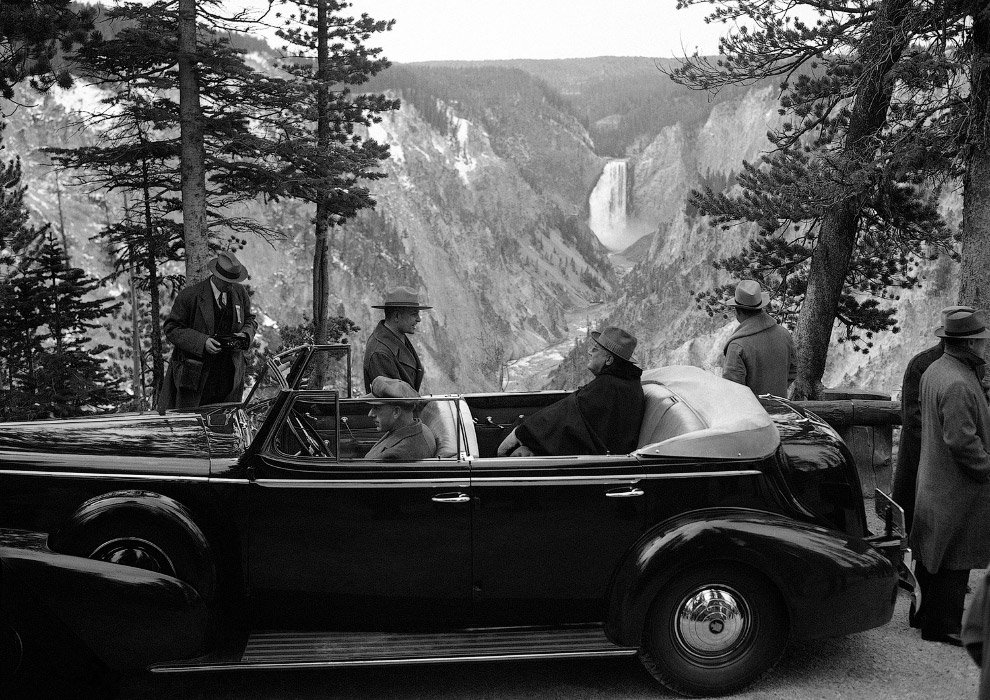 Президент США Франклин Д. Рузвельт в Национальном парке Йеллоустоун, 1937 год