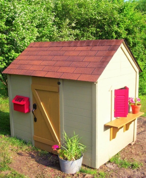 awesome-outdoor-kids-playhouses-to-build-this-summer-37