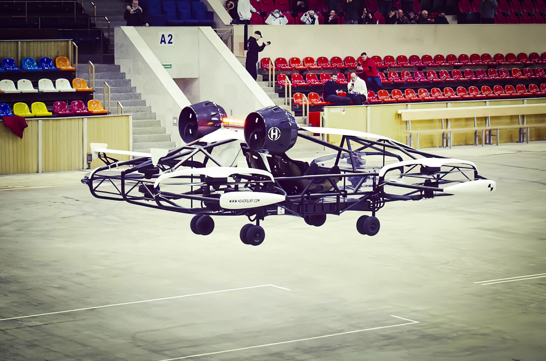 В Москве испытывают воздушное такси с дальностью полета 100 километров Новости