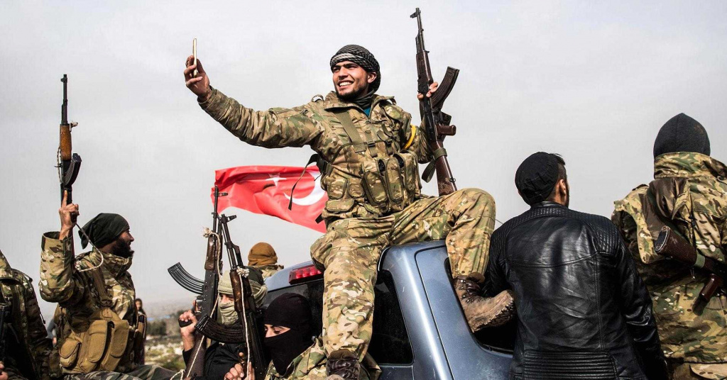 Боевики в Сирии под турецким флагом.jpeg