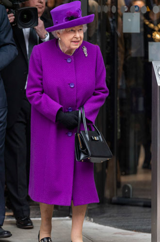 Все оттенки сирени: как королевские особы носят фиолетовый цвет время, образ, герцогини, оттенка, самых, принцесса, фиолетовый, визита, который, пальто, сумочкой, примерила, Спенсер, Диана, герцогиня, сочетала, появилась, платье, королевской, дополнила