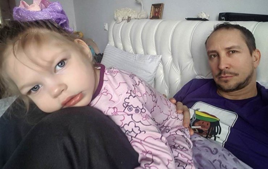 Знаменитости откровенничают об особенных детях: 