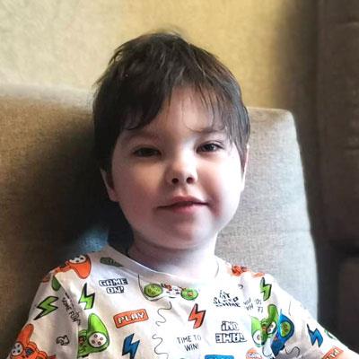 Коля Синяков, 4 года, первичный иммунодефицит, Х-сцепленный лимфопролиферативный синдром, требуется лекарство на три месяца, 148 842 ₽