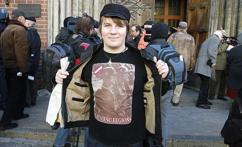 Латышские нацисты уже воюют на территории России – беженец из Риги