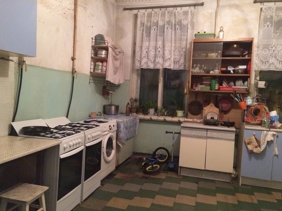 Мат,водка,чай и культура: Жильцы самых больших питерских коммуналок рассказали о склоках Мат,водка,чай и культура: Жильцы самых больших питерских коммуналок рассказали о склоках истории,общество,россияне