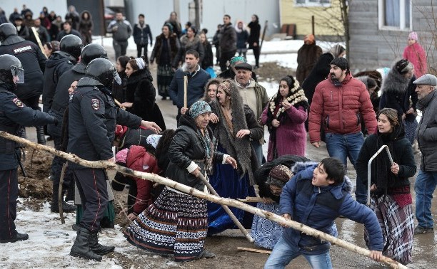 Цыгане и «цыганская политика» наших властей в межнациональных стычках