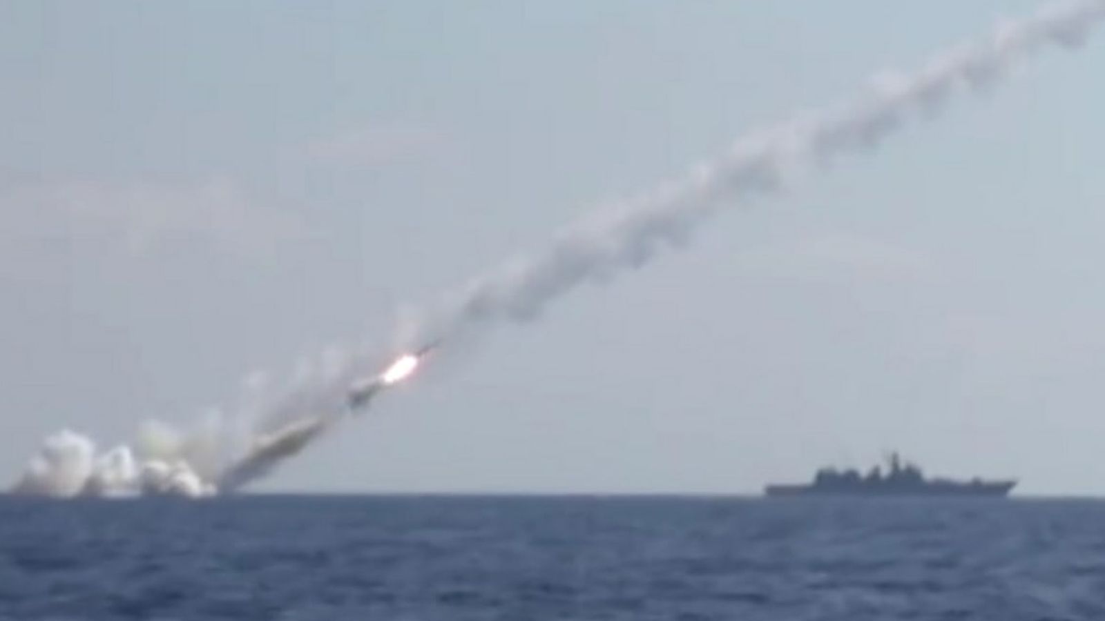 Корабли «Каракурт» и «Буян-М» с ракетами «Калибр» приступили к учениям в Балтийском море