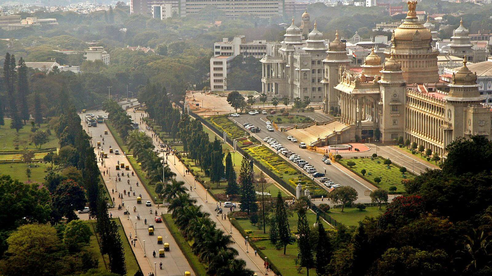 tourist places between mumbai and bangalore